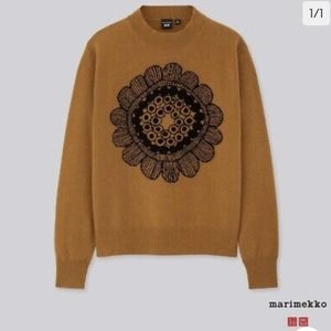 UNIQLO x Marimekko Flower Sweater M